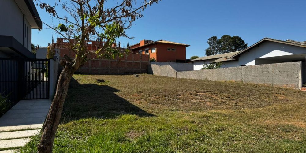 12b3085c-82e7-41ac-823b-2da3b34fbe65