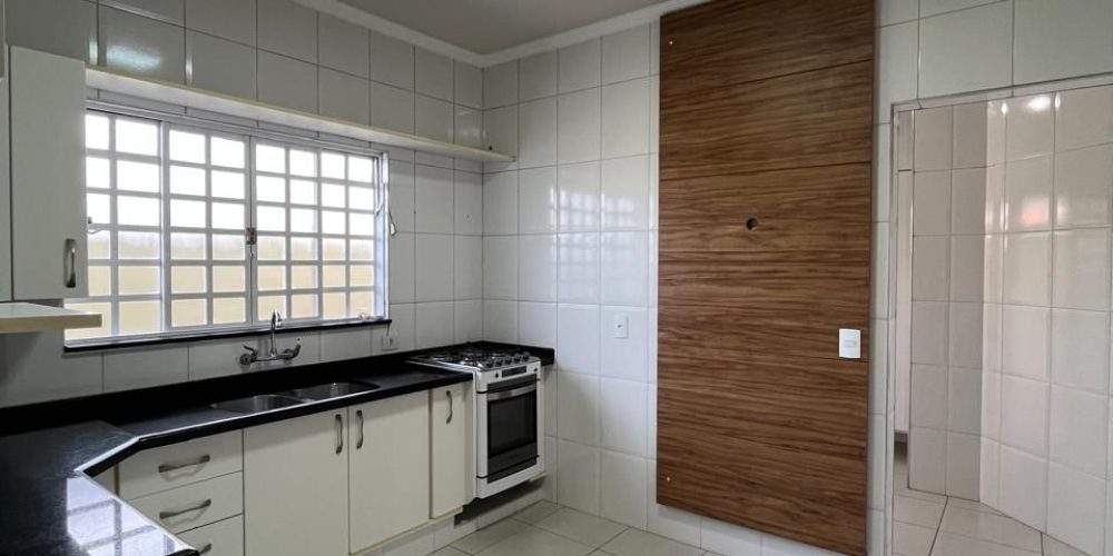 1b4918bc-51db-4339-a1e6-869cbf8b88a6