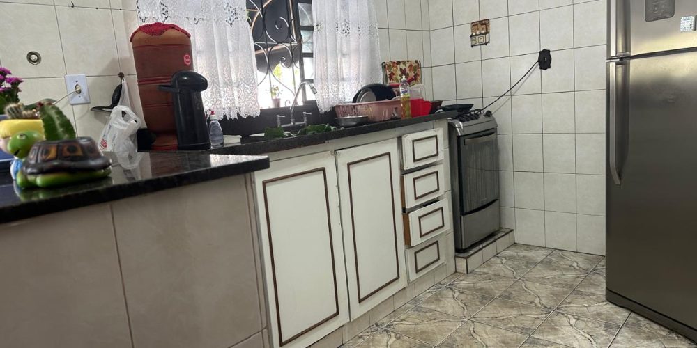 42c2b204-92f3-4cdb-a2d6-20c2eeedb265