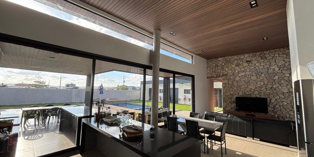 WhatsApp Image 2025-05-19 at 14.02.04 (2)