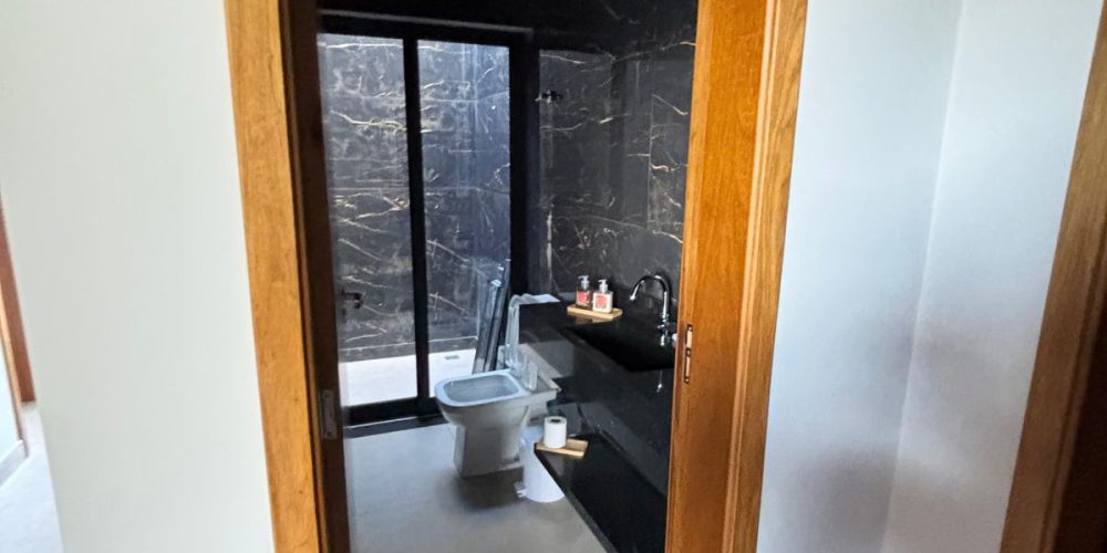 WhatsApp Image 2025-05-19 at 14.02.06 (1)